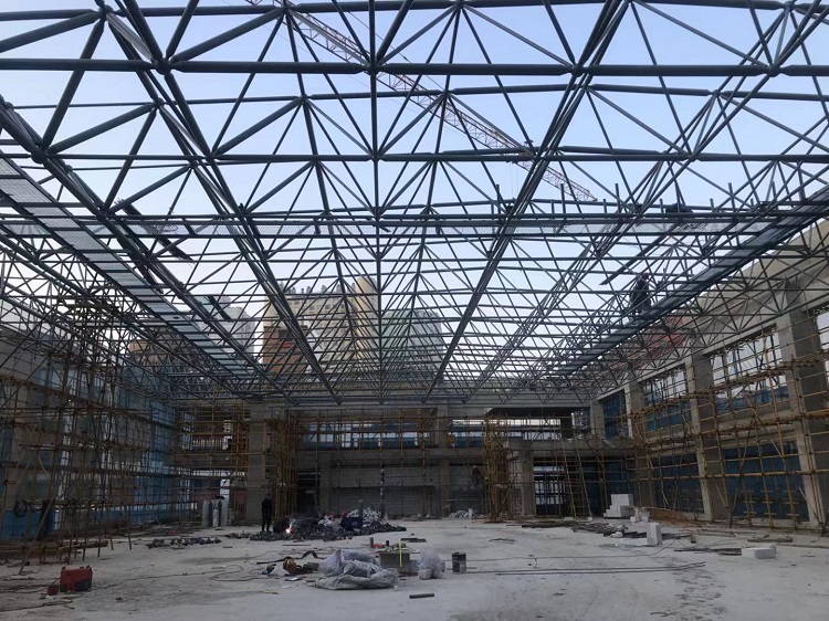 调兵山第一附属小学体育馆网架